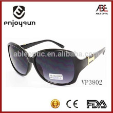 PC lenses material and all age custom logo sunglasses